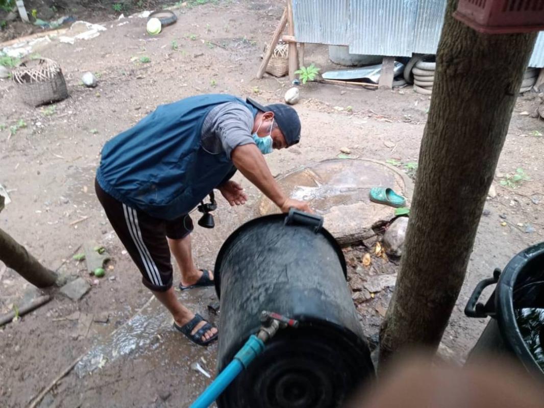 23/6/66 จนท.รพ.สต.บ้านสันป่าไร่ร่วมกับอสม.ม.3บ้านป่าไร่เหนือ ควบคุมโรครอบ2 เคสนางจ้าวา ภูมิพระธาตุ