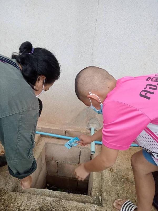 10/7/66 จนท.รพ.สต.บ้านสันป่าไร่ ร่วมกับอสม.ม.2บ้านตีนธาตุ ควบคุมโรคไข้เลือดออก รอบแรกเคส นส.ชนิดา เจนชลธี เคสผู้ป่วยอำเภอแม่สอดกลับมารักษาที่รพ.แม่ระมาด