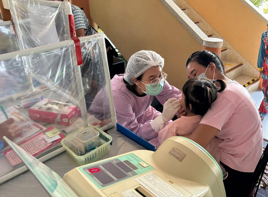 12/7/66 รพ.สต.บ้านสันป่าไร่ ให้บริการฉีดวัคซีนเด็กอายุ 0-5 ปี จำนวน 29 ราย และมีบริการเคลือบฟลูออไรด์/ให้ความรู้เรื่องการดูแลสุขภาพช่องปาก , การยืนยันตัวตน(Authentication) , เจาะเลือดตรวจความเข้มข้นของเลือด(Hct) , จ่ายยา Para syr/Ferrous syr