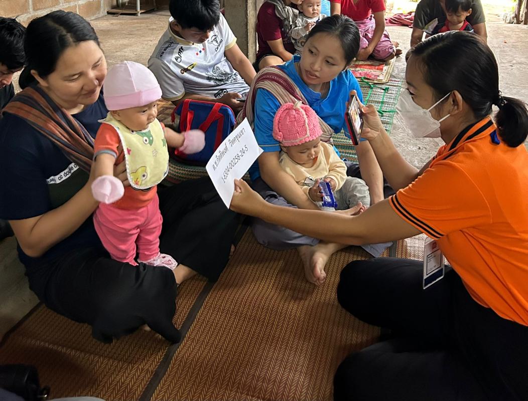 13/7/66 รพ.สต.บ้านสันป่าไร่ ออกหน่วยฉีดวัคซีนเด็กอายุ 0-5 ปี ที่ หมู่ 6 บ้านห้วยกระทิง จำนวน 7 ราย มีการเจาะเลือดตรวจความเข้มข้นของเลือด(Hct) , จ่ายยา para syrferrous syr