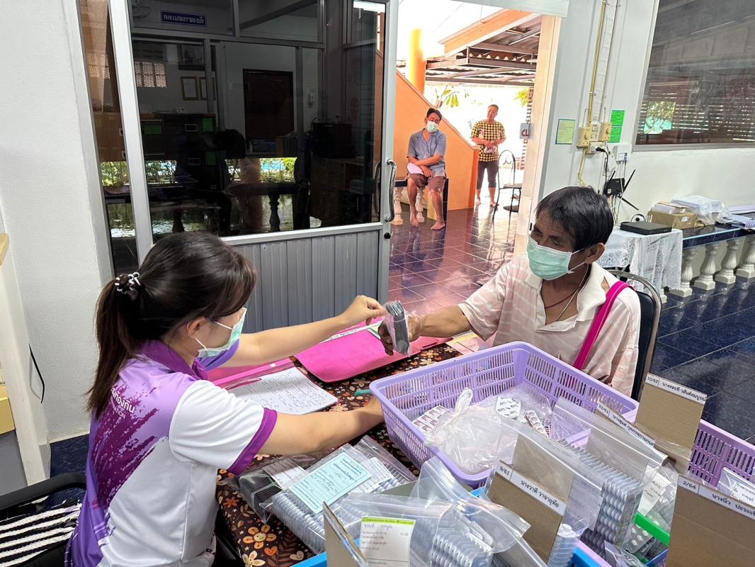 25/7/66 รพ.สต.บ้านสันป่าไร่ ให้บริการจ่ายยาผู้ป่วยโรคไม่ติดต่อ กลุ่ม 1 (โรคเบาหวาน) ที่รับยาที่ รพ.สต.บ้านสันป่าไร่ จำนวน 21 ราย