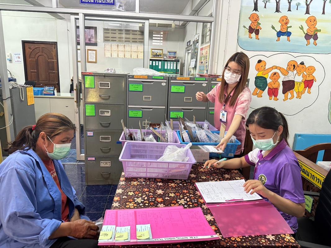 25/7/66 รพ.สต.บ้านสันป่าไร่ ให้บริการจ่ายยาผู้ป่วยโรคไม่ติดต่อ กลุ่ม 1 (โรคเบาหวาน) ที่รับยาที่ รพ.สต.บ้านสันป่าไร่ จำนวน 21 ราย