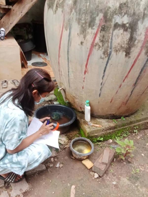 25/7/66 จนท.รพ.สต.บ้านสันป่าไร่ร่วมกับอสม.ม.5บ้านสันป่าไร่ ควบคุมโรคไข้เลือดออกรอบที่1เคสนางซานดาอ่อง