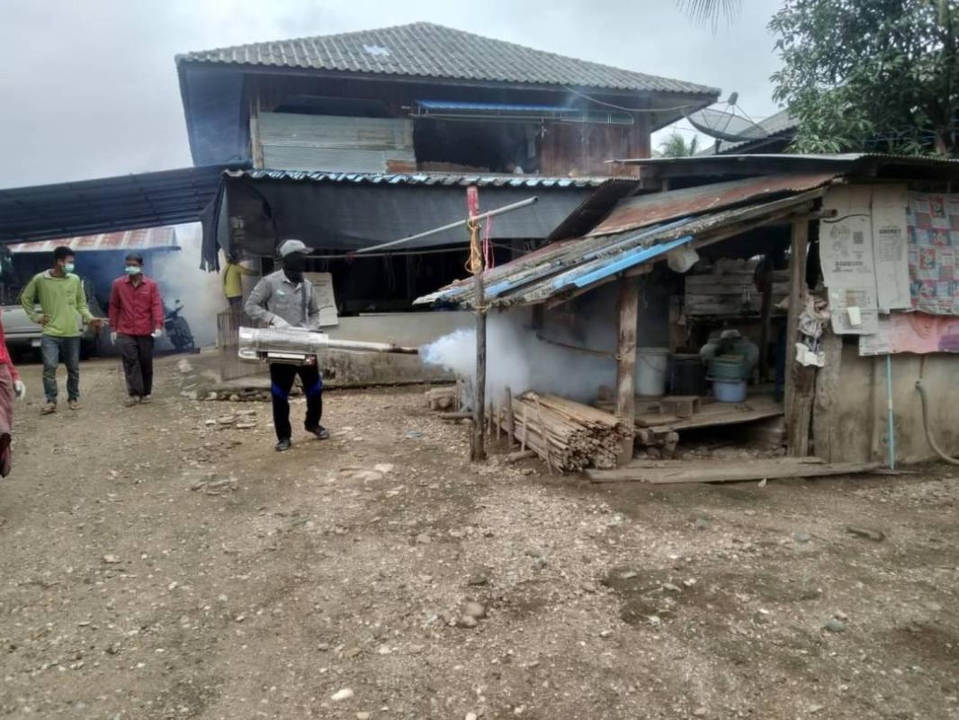 28/7/66 จนท.รพ.สต.บ้านสันป่าไร่ร่วมกับผู้นำชุมชน อสม. ,ประชาชนและชาวต่างชาติในพื้นที่หมู่ที่ 5 บ้านสันป่าไร่ รวมทั้งส่วนราชการในพื้นที่ ( อบต.พระธาตุและตชด.) จัดกิจกรรมจิตอาสา ป้องกันโรคไข้เลือดออก เนื่องในวันเฉลิมพระชนมพรรษา พระบาทสมเด็จพระเจ้าอยู่หัว รั