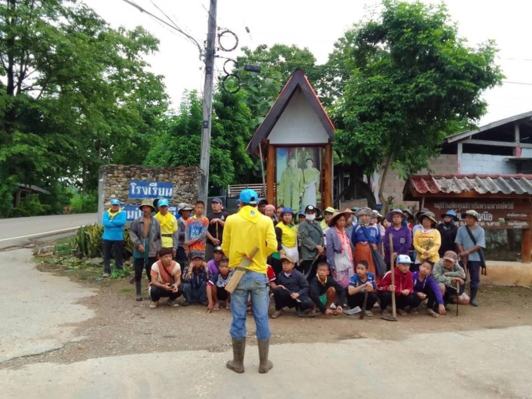 28/7/66 จนท.รพ.สต.บ้านสันป่าไร่ ร่วมกับผู้นำชุมชนและประชาชน หมู่ที่ 3 บ้านป่าไร่เหนือ จัดกิจกรรมพัฒนาสิ่งแวดล้อมในหมู่บ้าน เนื่องในวันเฉลิมพระชนมพรรษา พระบาทสมเด็จพระเจ้าอยู่หัว รัชกาลที่ 10
