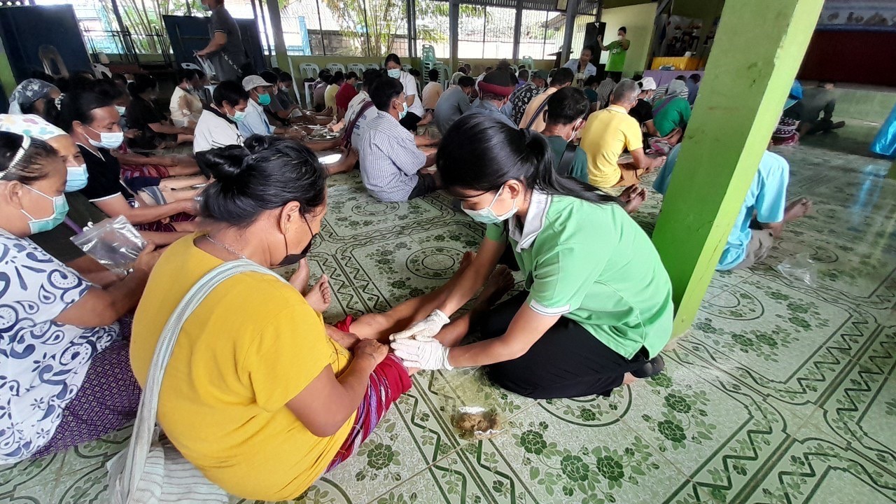 30/8/66 รพ.สต.บ้านสันป่าไร่ ร่วมกับกลุ่มผู้สูงอายุบ้านสันป่าไร่ จัดอบรมโครงการส่งเสริมสุขภาพผู้สูงวัย จิตแจ่มใส ร่างกายแข็งแรง โดยมีวิทยากรจากฝ่ายแพทย์แผนไทย รพ.แม่ระมาด ณ หอประชุมโรงเรียนบ้านสันป่าไร่ มีผู้สูงอายุเข้าร่วมกิจกรรม จำนวน 100 คน