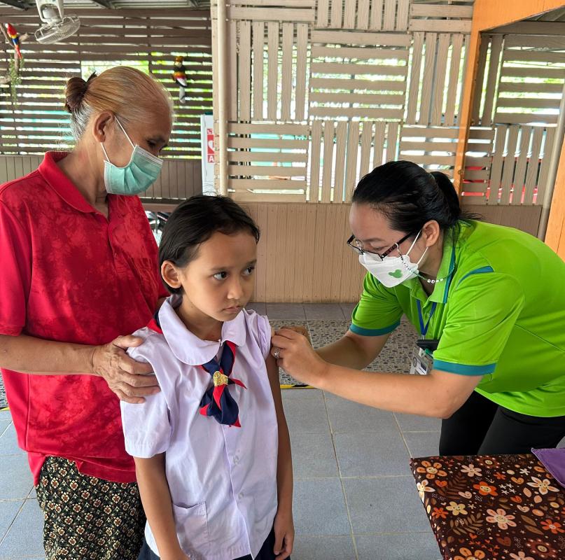 20/9/66 รพ.สต.บ้านสันป่าไร่ ฉีดวัคซีนนักเรียน (รอบที่ 3) จำนวน 5 โรงเรียน 42 คน