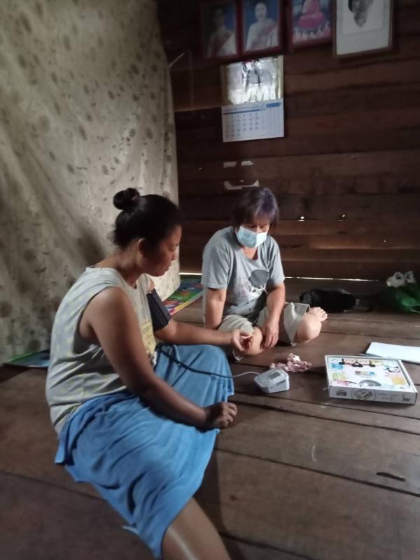 14-31 ตค. 66 รพ.สต.บ้านสันป่าไร่ร่วมกับอาสาสมัครสาธารณสุข ม.2,3,5 และเครือข่ายจิตอาสาดูแลผู้ป่วยโรคไม่ติดต่อ คัดกรองโรคความดันโลหิตสูงและโรคเบาหวาน ในประชาชนอายุ 35 ปีขึ้นไป จำนวน 1,077 คน