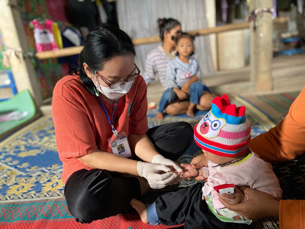 9/11/66 รพ.สต.บ้านสันป่าไร่ ออกหน่วยฉีดวัคซีนเด็กอายุ 2 เดือน ถึง 4 ปี เขต สสช.ห้วยกระทิง จำนวน 8 ราย และ เจาะเลือดตรวจ hct ,จ่ายยา para syr , ferrous syr