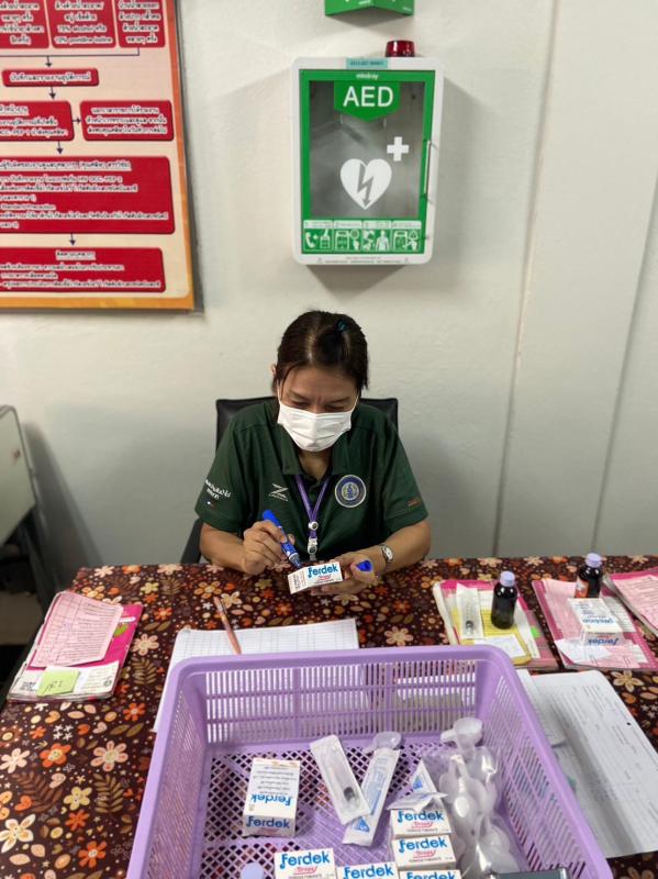 13/12/66 รพ.สต.บ้านสันป่าไร่ ฉีดวัคซีนเด็ก , ยืนยันตัวตน(Authen) , ตรวจสุขภาพช่องปาก , เคลือบฟลูออไรด์ , เจาะเลือดตรวจ hct , จ่ายยาน้ำเสริมธาตุเหล็ก(ferrous syr) และ ยาลดไข้(para syr) มีผู้มารับบริการ 18 ราย