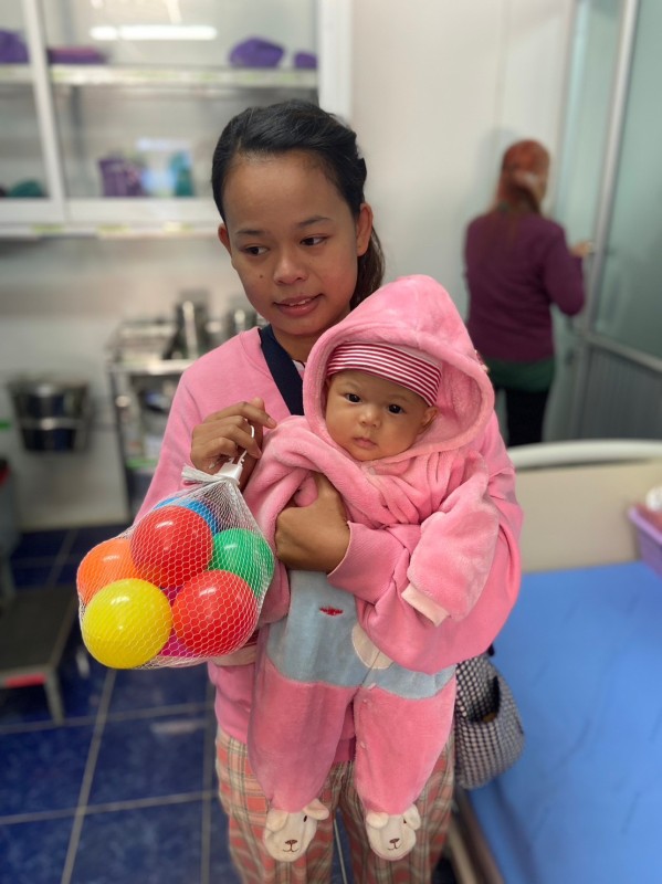 10167 รพ.สต.บ้านสันป่าไร่ ฉีดวัคซีนเด็กอายุ 2 เดือน ถึง 4 ปี จำนวน 37 ราย และ ตรวจสุขภาพช่องปาก , เคลือบฟลูออไรด์ , เจาะเลือดตรวจ Hct , จ่ายยา para syr , ferrous syr , แจกของเล่นให้เด็ก ๆ ทุกคน