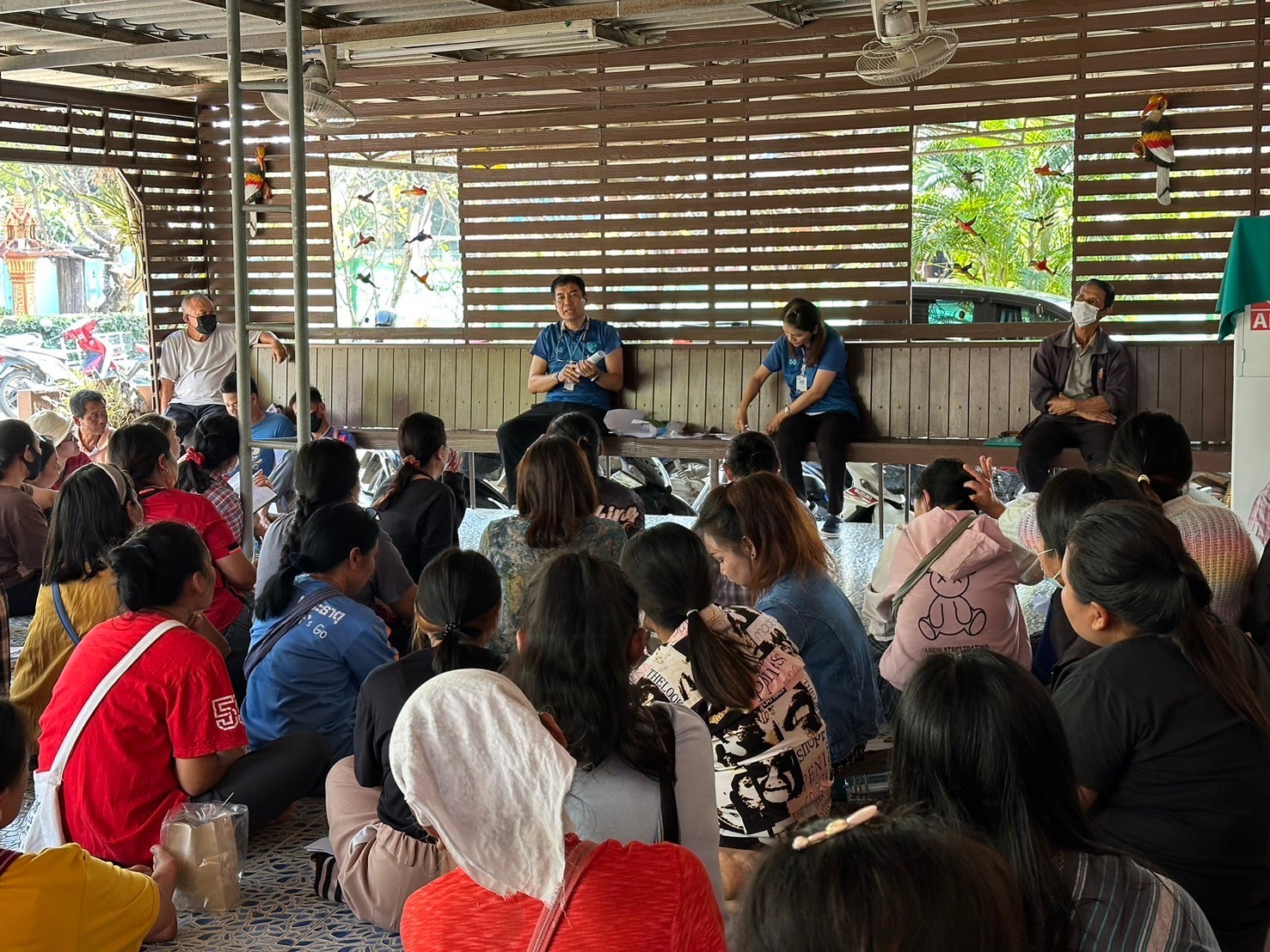 9 ก.พ.2567 ช่วงบ่าย รพ.สต.บ้านสันป่าไร่ ประชุมประจำเดือน อสม.เรื่องการคัดกรองต่าง ๆ  , แจ้งโครงการขวัญปีใหม่ 2567 ของกระทรวงสาธารณสุข “พาหมอไปหาประชาชน”ประกอบด้วย การคัดกรองมะเร็ง ลดการเสียชีวิต(ตับและท่อน้ำดี , เต้านม , มะเร็งปากมดลูก , ลำไส้ใหญ่ ลำไส้ตร