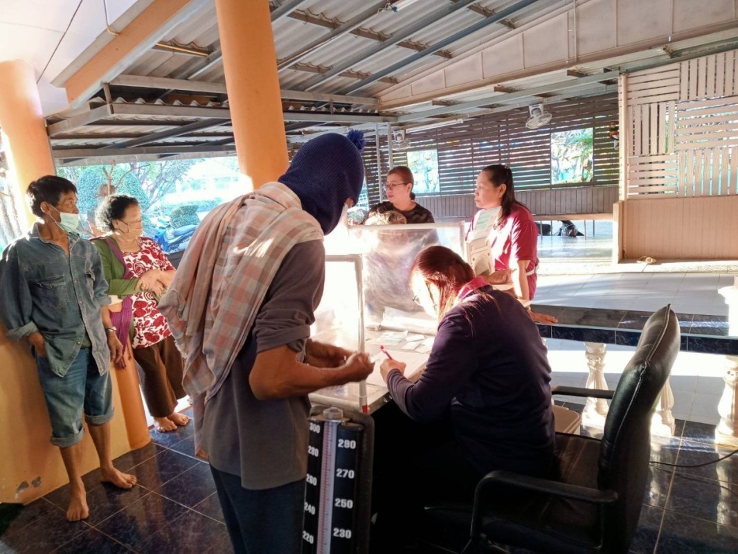 20 ก.พ.2567 รพ.สต.บ้านสันป่าไร่ เจาะเลือด , วัดความดันโลหิต , ตรวจปัสสาวะ ผู้ป่วยโรคความดันโลหิตสูง ที่รับยาที่ รพ.สต.บ้านสันป่าไร่ (กลุ่ม 2) จำนวน 51 ราย