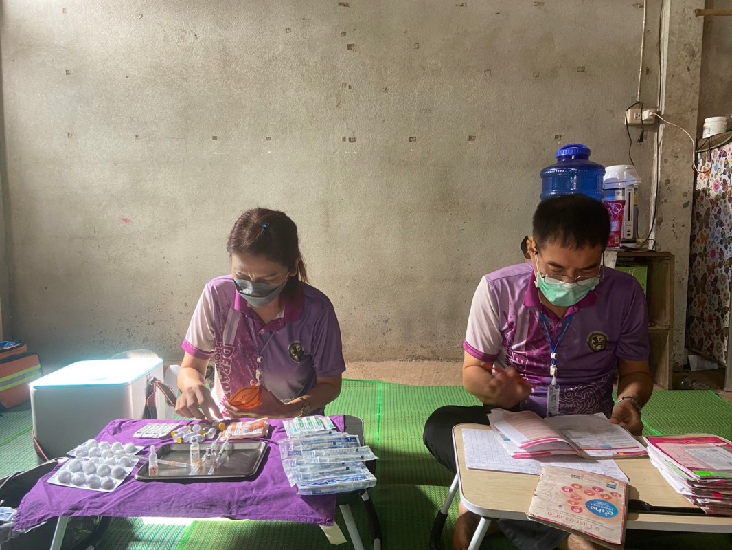 7 มี.ค.67 รพ.สต.บ้านสันป่าไร่ ออกหน่วยฉีดวัคซีนเด็กอายุ 2 เดือน ถึง 4 ปี เขตหมู่ 6 บ้านห้วยกระทิง ต.พระธาตุ จำนวน 13 ราย