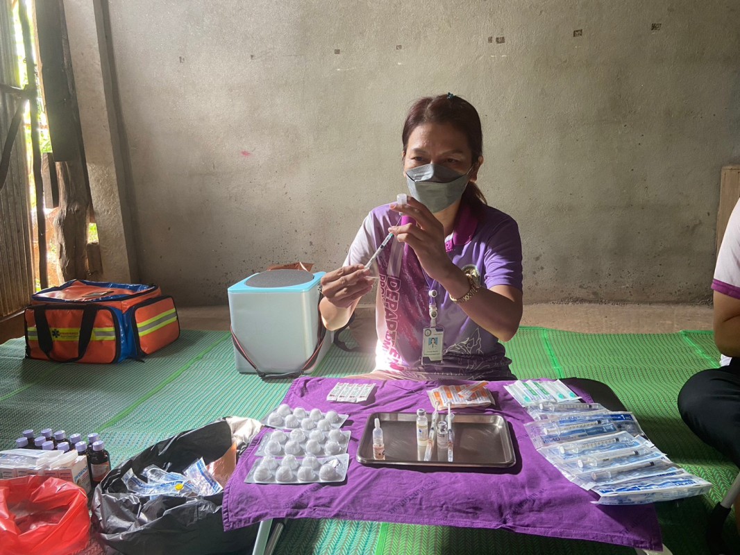 7 มี.ค.67 รพ.สต.บ้านสันป่าไร่ ออกหน่วยฉีดวัคซีนเด็กอายุ 2 เดือน ถึง 4 ปี เขตหมู่ 6 บ้านห้วยกระทิง ต.พระธาตุ จำนวน 13 ราย