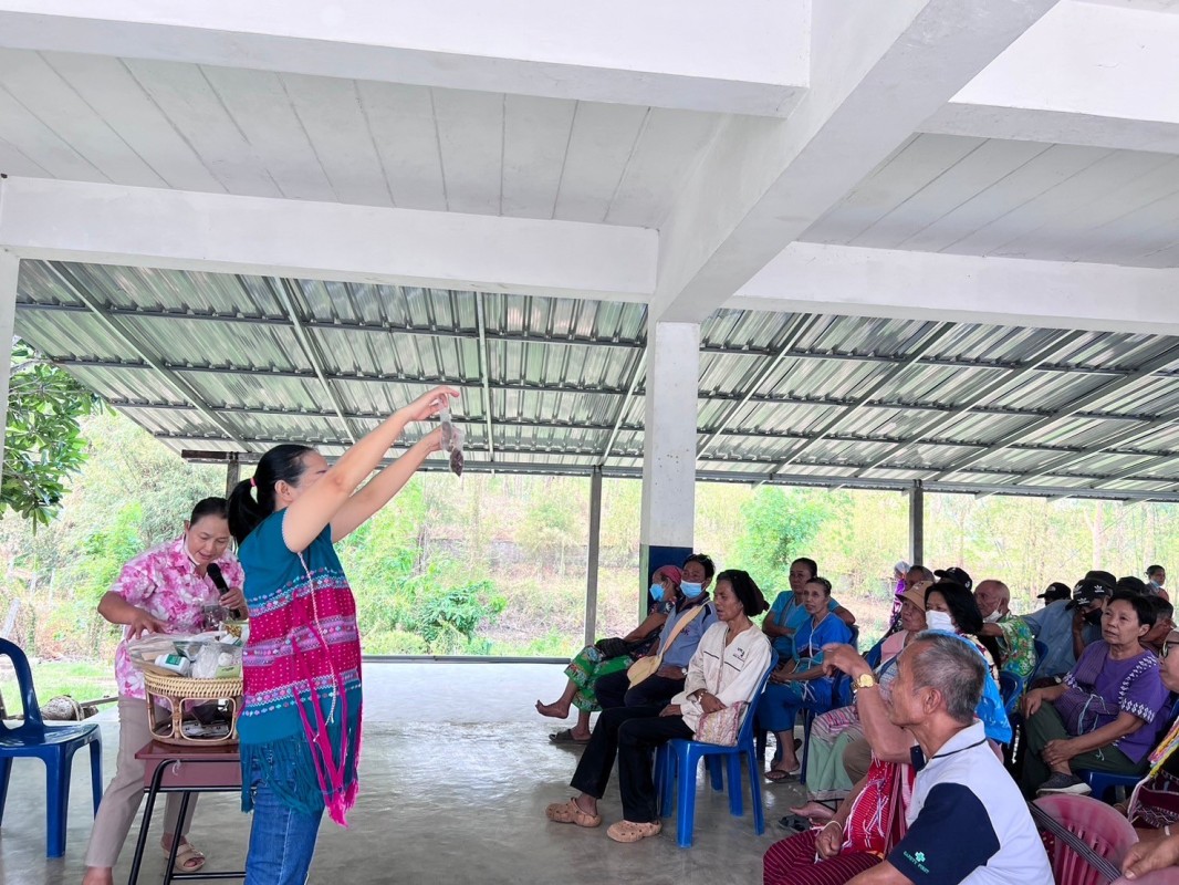 27 เม.ย.67 รพ.สต.บ้านสันป่าไร่ร่วมกับกลุ่มผู้สูงอายุบ้านสันป่าไร่ จัดกิจกรรมโครงการส่งเสริมสุขภาพผู้สูงวัย สร้างจิตสดใสร่างกายแข็งแรง ณ โรงเรียนบ้านป่าไร่เหนือ โดยมีกิจกรรมตรวจฟันผู้สูงอายุ  กิจกรรมออกกำลังกาย ศาสนากับผู้สูงอายุ กิจกรรมนันทนาการ การให้ควา