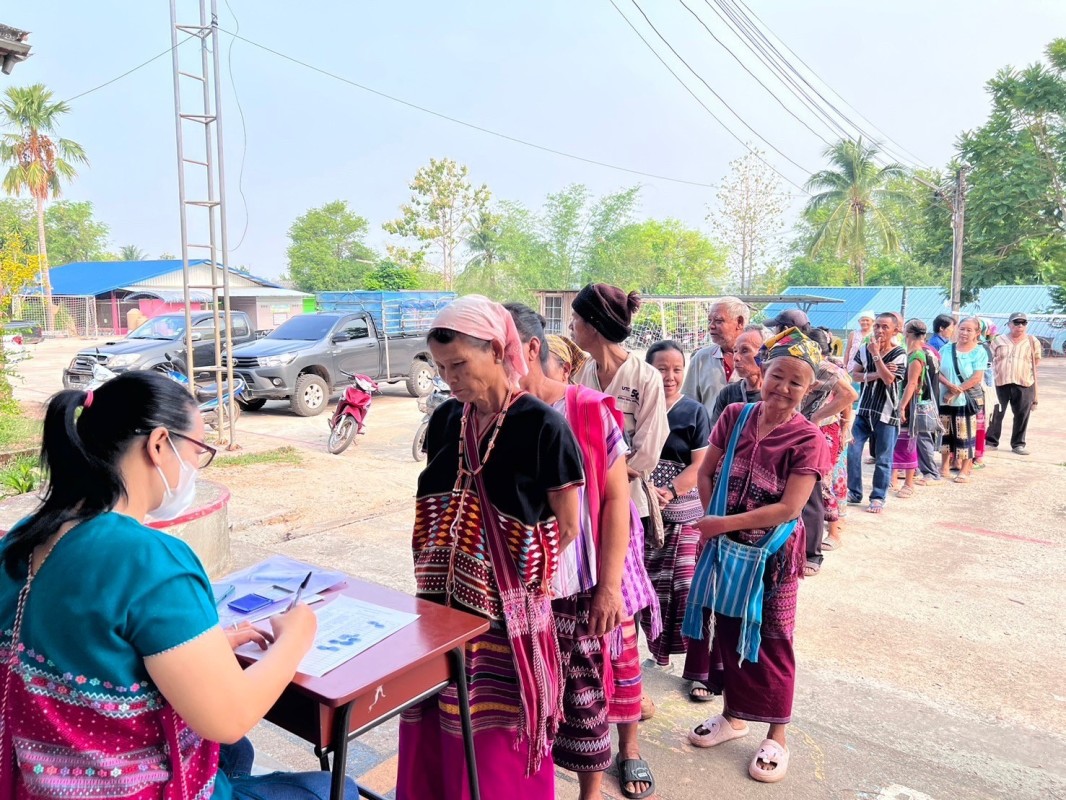 27 เม.ย.67 รพ.สต.บ้านสันป่าไร่ร่วมกับกลุ่มผู้สูงอายุบ้านสันป่าไร่ จัดกิจกรรมโครงการส่งเสริมสุขภาพผู้สูงวัย สร้างจิตสดใสร่างกายแข็งแรง ณ โรงเรียนบ้านป่าไร่เหนือ โดยมีกิจกรรมตรวจฟันผู้สูงอายุ  กิจกรรมออกกำลังกาย ศาสนากับผู้สูงอายุ กิจกรรมนันทนาการ การให้ควา