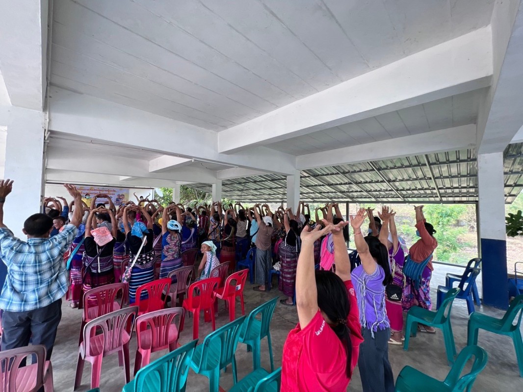 27 เม.ย.67 รพ.สต.บ้านสันป่าไร่ร่วมกับกลุ่มผู้สูงอายุบ้านสันป่าไร่ จัดกิจกรรมโครงการส่งเสริมสุขภาพผู้สูงวัย สร้างจิตสดใสร่างกายแข็งแรง ณ โรงเรียนบ้านป่าไร่เหนือ โดยมีกิจกรรมตรวจฟันผู้สูงอายุ  กิจกรรมออกกำลังกาย ศาสนากับผู้สูงอายุ กิจกรรมนันทนาการ การให้ควา