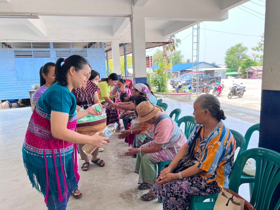 27 เม.ย.67 รพ.สต.บ้านสันป่าไร่ร่วมกับกลุ่มผู้สูงอายุบ้านสันป่าไร่ จัดกิจกรรมโครงการส่งเสริมสุขภาพผู้สูงวัย สร้างจิตสดใสร่างกายแข็งแรง ณ โรงเรียนบ้านป่าไร่เหนือ โดยมีกิจกรรมตรวจฟันผู้สูงอายุ  กิจกรรมออกกำลังกาย ศาสนากับผู้สูงอายุ กิจกรรมนันทนาการ การให้ควา