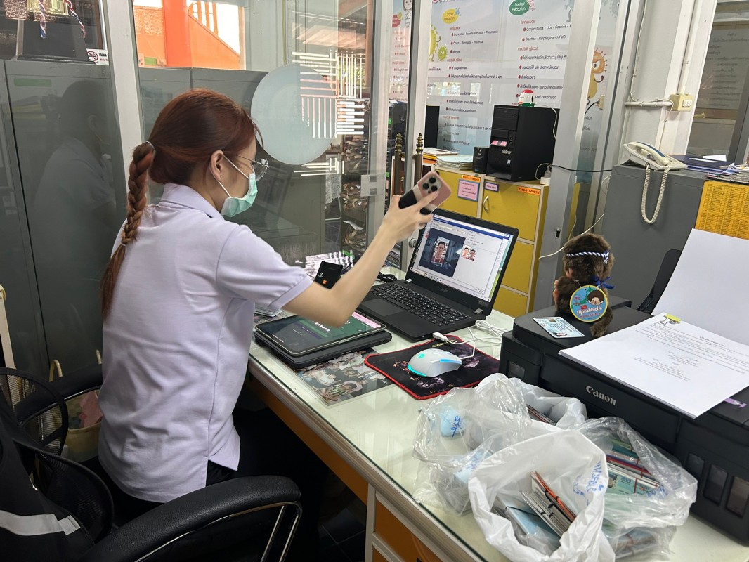 26 เม.ย.67 รพ.สต.บ้านสันป่าไร่ ดำเนินการยืนยันตัวตน ประชาชน หมู่ 7 ต.พระธาตุ จำนวน 325 คน