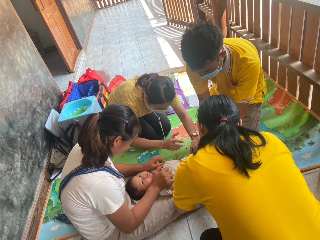 9 พ.ค.67 รพ.สต.บ้านสันป่าไร่ ออกหน่วยฉีดวัคซีนเด็กอายุ 2 เดือน ถึง 4 ปี ที่บ้านห้วยกระทิง หมู่ 6 ต.พระธาตุ จำนวน 10 ราย