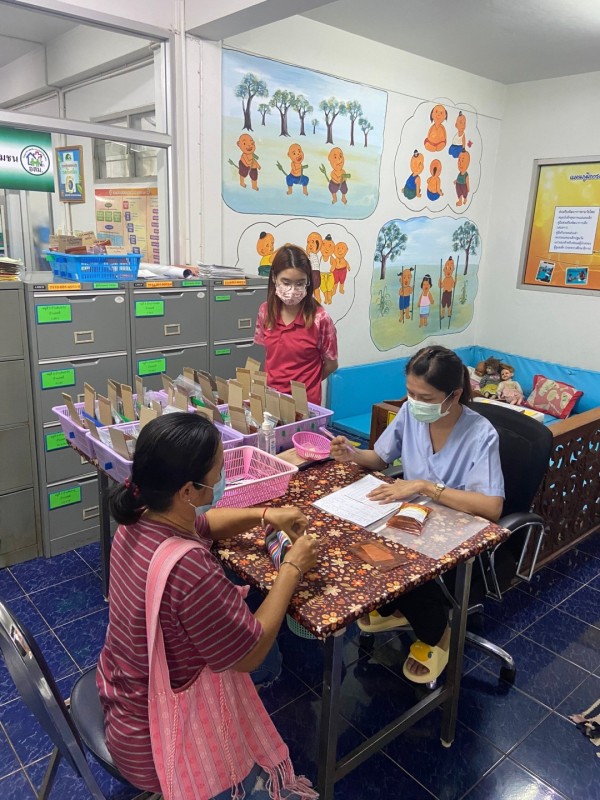 28 พ.ค.67 รพ.สต.บ้านสันป่าไร่ จ่ายยาผู้ป่วยโรคความดันโลหิตสูง กลุ่ม 2 ที่รับยาที่ รพ.สต.จำนวน 53 ราย