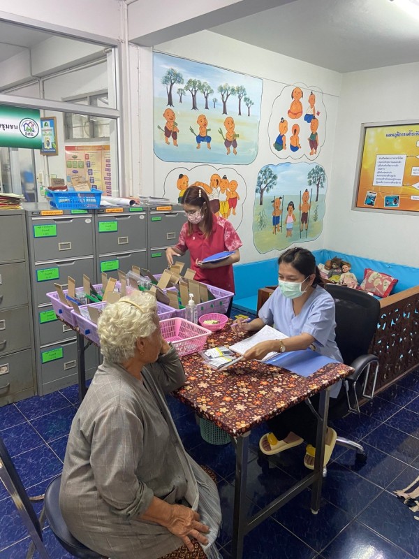 28 พ.ค.67 รพ.สต.บ้านสันป่าไร่ จ่ายยาผู้ป่วยโรคความดันโลหิตสูง กลุ่ม 2 ที่รับยาที่ รพ.สต.จำนวน 53 ราย