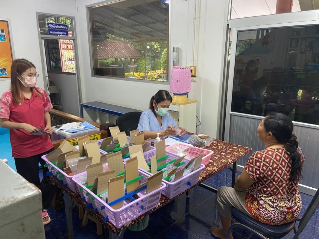 28 พ.ค.67 รพ.สต.บ้านสันป่าไร่ จ่ายยาผู้ป่วยโรคความดันโลหิตสูง กลุ่ม 2 ที่รับยาที่ รพ.สต.จำนวน 53 ราย