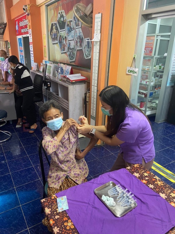 7 มิ.ย.67 รพ.สต.บ้านสันป่าไร่ ฉีดวัคซีนป้องกันไข้หวัดใหญ่ กลุ่มเสี่ยง 7 โรค และ ผู้สูงอายุ (เก็บตก) ครบตามจำนวนวัคซีนที่ได้รับรอบแรก 140 dose