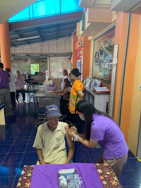 7 มิ.ย.67 รพ.สต.บ้านสันป่าไร่ ฉีดวัคซีนป้องกันไข้หวัดใหญ่ กลุ่มเสี่ยง 7 โรค และ ผู้สูงอายุ (เก็บตก) ครบตามจำนวนวัคซีนที่ได้รับรอบแรก 140 dose