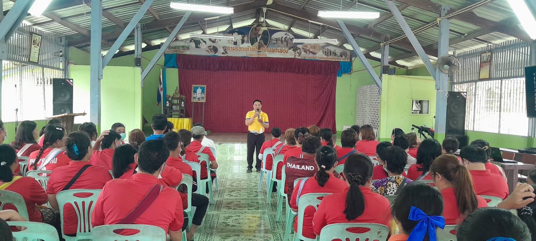 20 มิ.ย. 67 รพ.สต.บ้านสันป่าไร่ จัดกิจกรรมแลกเปลี่ยนเรียนรู้โครงการชุมชนปลอดลูกน้ำยุงลาย ณ รร.บ้านสันป่าไร่ โดยมีจนท.จากรพ.แม่ระมาด,รพ.สต.บ้านทุ่งมะขามป้อมและรพ.สต.บ้านวังผา ร่วมแลกเปลี่ยนเรียนรู้แนวทางการดำเนินงานป้องกันและควบคุมโรคไข้เลือดออก ทั้งนี้ได้