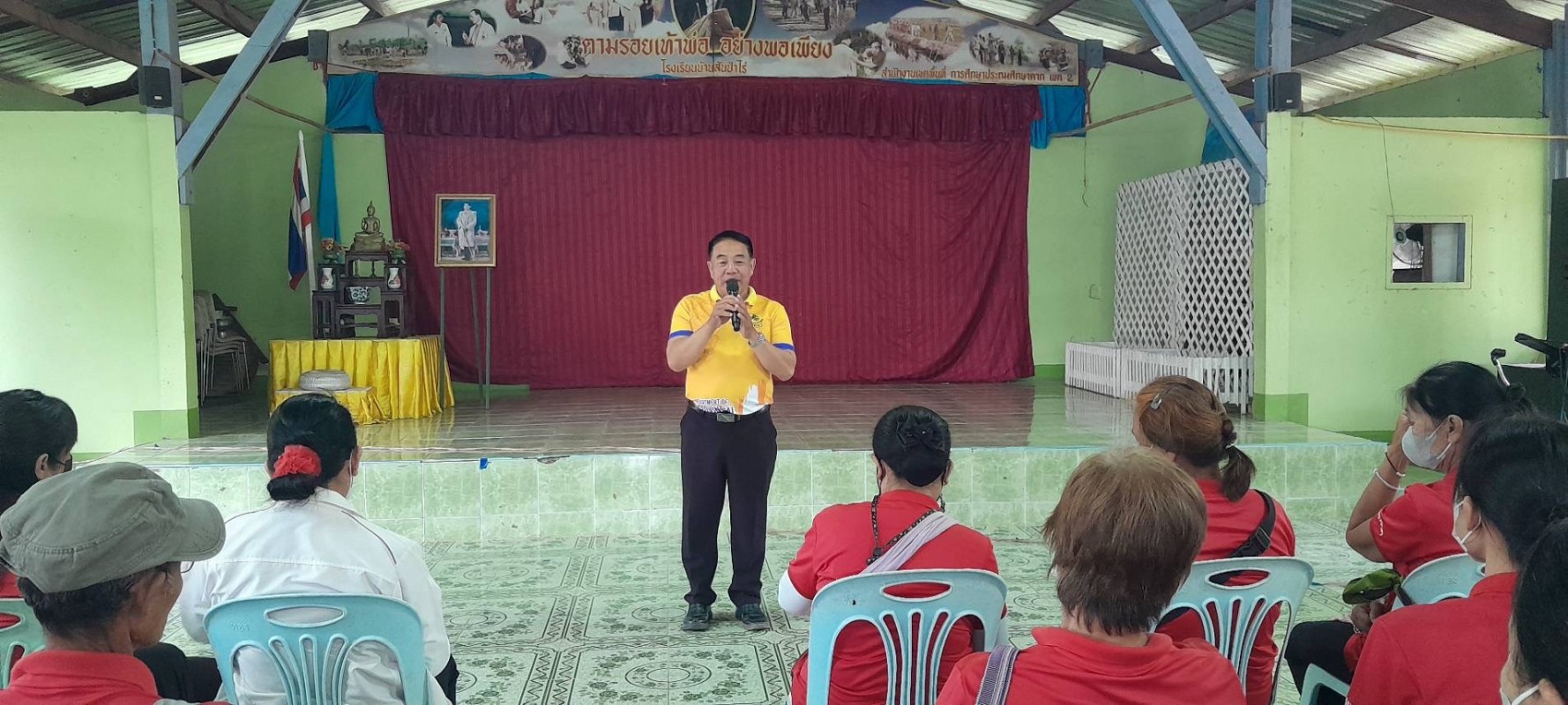 20 มิ.ย. 67 รพ.สต.บ้านสันป่าไร่ จัดกิจกรรมแลกเปลี่ยนเรียนรู้โครงการชุมชนปลอดลูกน้ำยุงลาย ณ รร.บ้านสันป่าไร่ โดยมีจนท.จากรพ.แม่ระมาด,รพ.สต.บ้านทุ่งมะขามป้อมและรพ.สต.บ้านวังผา ร่วมแลกเปลี่ยนเรียนรู้แนวทางการดำเนินงานป้องกันและควบคุมโรคไข้เลือดออก ทั้งนี้ได้