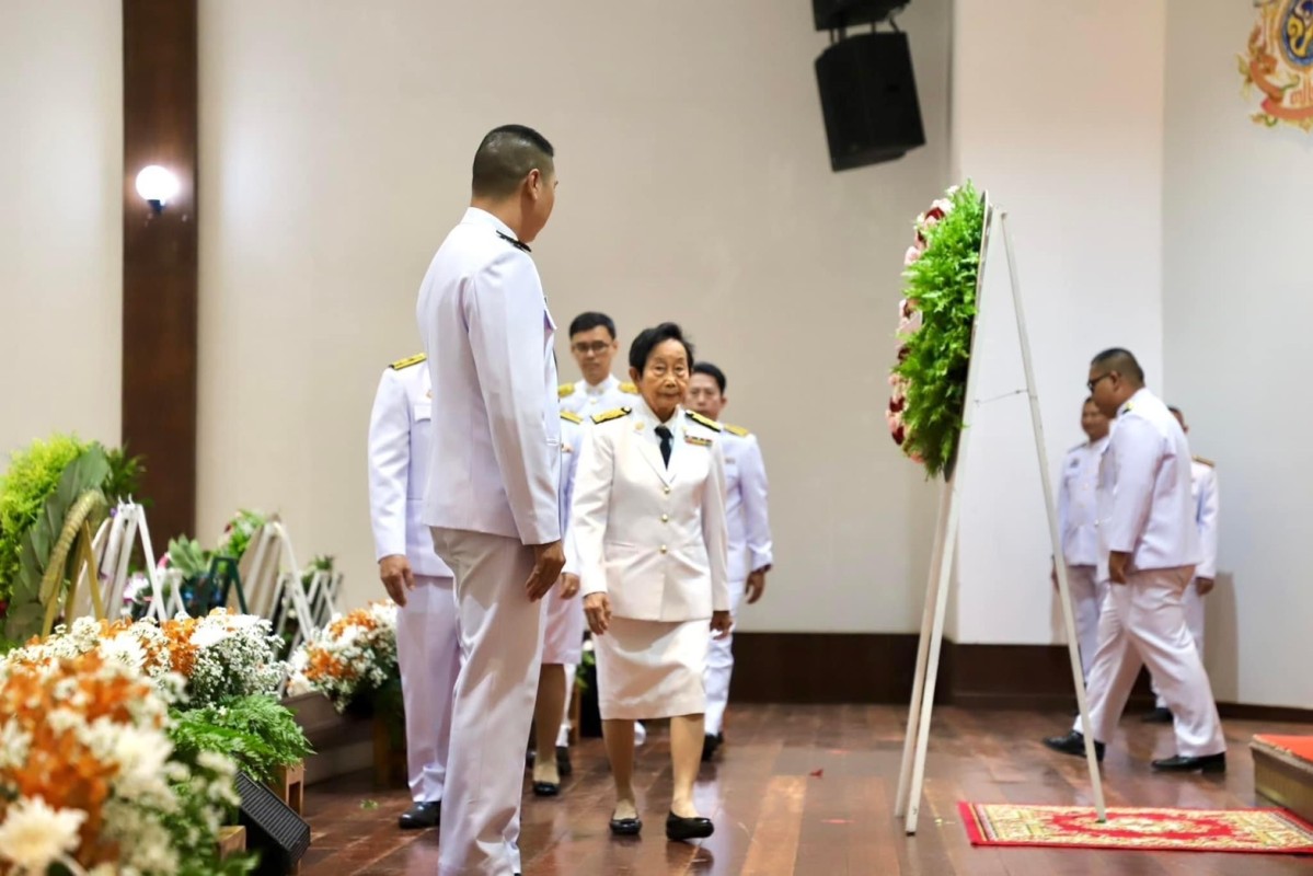 ที่ปรึกษานายกองค์การบริหารส่วนจังหวัดตาก เข้าร่วมพิธีวางพวงมาลาถวายราชสักการะสมเด็จพระนารายณ์มหาราช เพื่อสดุดีเทิดพระเกียรติ เนื่องในวันสมเด็จพระนารายณ์มหาราช ประจำปี พ.ศ. 2567