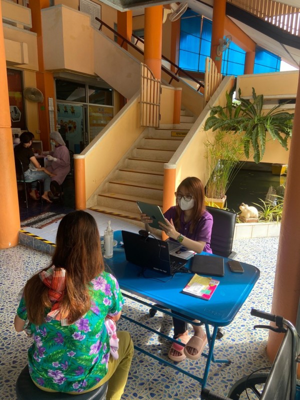 10 ก.ค.67 รพ.สต.บ้านสันป่าไร่ ให้บริการฉีดวัคซีนเด็กอายุ 2 เดือน ถึง 4 ปี , ตรวจสุขภาพช่องปาก , เคลือบฟลูออไรด์ , ให้ทันตสุขศึกษา , เจาะเลือดตรวจความเข้มข้นของเลือด(hct), จ่ายยา para syr + ferrous syr , ยืนยันตัวตน(Authen) จำนวน 25 ราย