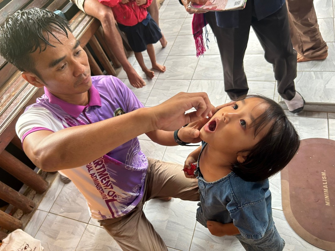 12 ก.ค.67 รพ.สต.บ้านสันป่าไร่ ออกหน่วยฉีดวัคซีนเด็กอายุ 2 เดือน ถึง 4 ปี หมู่ 6 บ้านห้วยกระทิง จำนวน 18 ราย