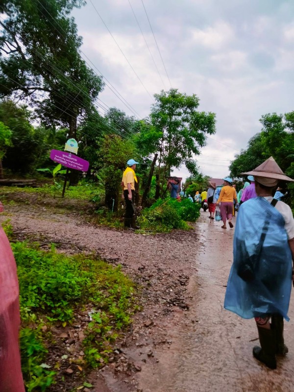 28 ก.ค.67 อาสาสมัครสาธารณสุขหมู่ที่2,3และ5 ร่วมกับผู้นำชุมชนและประชาชน รณรงค์สำรวจและทำลายแหล่งเพาะพันธ์ลูกน้ำยุงลายและปรับปรุงสภาพสิ่งแวดล้อมภายในหมู่บ้านเนื่องในวันเฉลิมพระชนมพรรษาพระบาทสมเด็จพระเจ้าอยู่หัว รัชกาลที่ 10