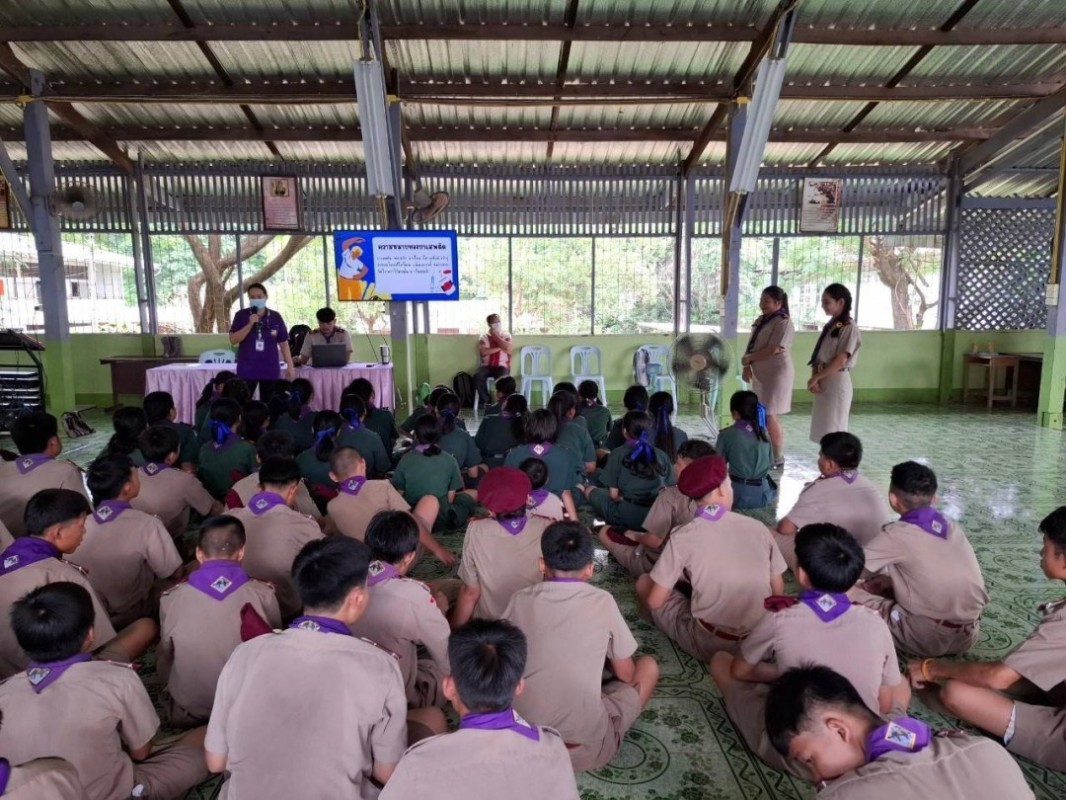 7 ส.ค. 67 นางเสาร์แก้ว อ่วมพิทยา เจ้าพนักสาธารณสุข รพ.สต.บ้านสันป่าไร่ร่วมกับนายวิทวัส ตาคำ ประธานเครือข่ายคนต่อชีวิต ได้เป็นวิทยากรให้ความรู้เรื่องยาเสพติด แก่นักเรียนโรงเรียนบ้านสันป่าไร่