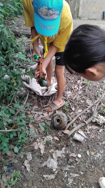 12 ส.ค. 67 รพ.สต.บ้านสันป่าไร่ร่วมกับอาสาสมัครสาธารณสุขและประชาชน ม.2บ้านตีนธาตุ ร่วมกิจกรรมจิตอาสา แม่ของแผ่นดิน รณรงค์สำรวจและทำลายแหล่งเพาะพันธ์ลูกน้ำยุงลาย เนื่องในวันแม่แห่งชาติ