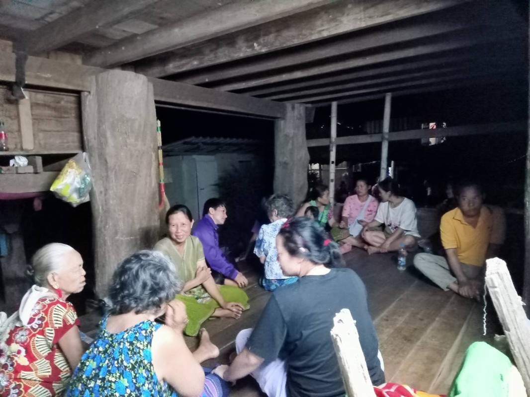 10 ส.ค. 67 จนท.รพ.สต.บ้านสันป่าไร่ร่วมกับทีมคืนสุข ผู้นำชุมชน ผู้นำศาสนาและทีมผู้สูงอายุลุยไม่รู้โรย เยี่ยมบ้านเพื่อเสริมพลัง ให้กำลังใจ ให้คำปรึกษา ให้ความช่วยเหลือเบื้องต้นและแนะนำการส่งตัวรักษาต่อแก่ผู้สูงอายุที่ทำร้ายตนเองแต่ไม่สำเร็จ ที่ม.3บ้านป่าไร่