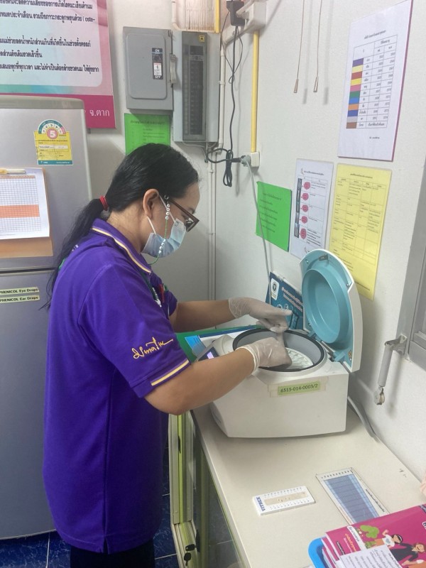 14 ส.ค.67 รพ.สต.บ้านสันป่าไร่ ให้บริการฉีดวัคซีนเด็ก อายุ 2 เดือน ถึง 4 ปี จำนวน 24 ราย พร้อมตรวจสุขภาพช่องปาก,เคลือบฟลูออไรด์,ให้ทันตสุขศึกษาแก่ผู้ปกครองเด็ก,เจาะเลือดตรวจ HCT , ยืนยันตัวตน(Authen) ,จ่ายยา para syr และ ferrous syr