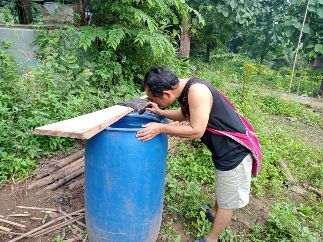 6 ก.ย. 67 เวลา 17.00 น. นางเสาร์แก้ว อ่วมพิทยา เจ้าพนักงานสาธารณสุข รพ.สต.บ้านสันป่าไร่ ร่วมกับอสม.ม.3 บ้านจบปิ และอบต.พระธาตุ ควบคุมโรคไข้เลือดออก รอบที่ 1 เคส R/O DF ดญ.วิพาวี ติ๊บตา