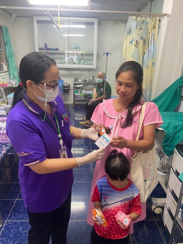 11 ก.ย.67 รพ.สต.บ้านสันป่าไร่ ให้บริการฉีดวัคซีนเด็ก อายุ 2 เดือน ถึง 4 ปี จำนวน 37 ราย และตรวจสุขภาพช่องปาก,ให้ความรู้ผู้ปกครองเรื่องการดูแลสุขภาพช่องปาก,เจาะเลือดตรวจ hct ,จ่ายยา para syr และ ferruos syr และยืนยันตัวตน(Authen)