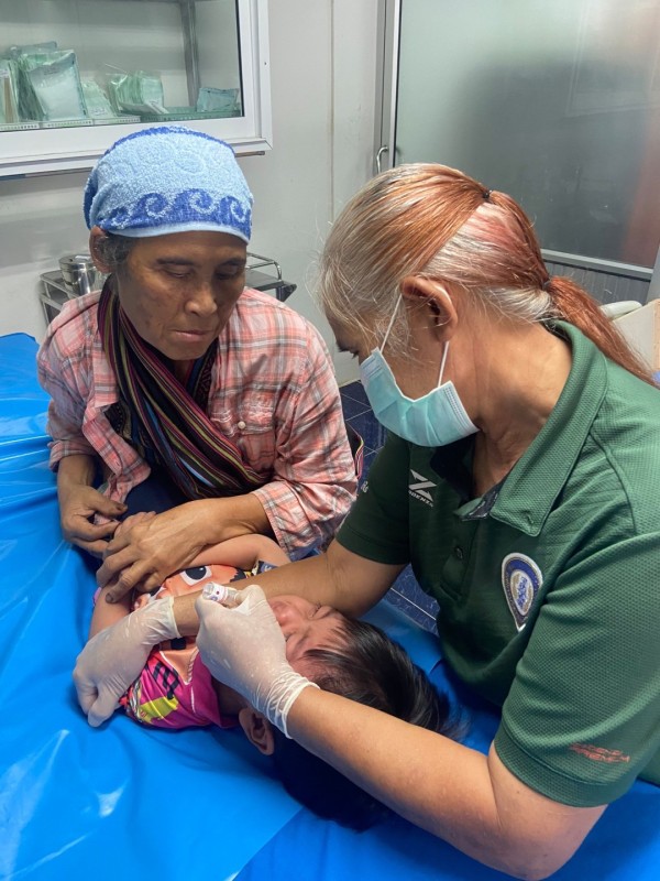 11 ก.ย.67 รพ.สต.บ้านสันป่าไร่ ให้บริการฉีดวัคซีนเด็ก อายุ 2 เดือน ถึง 4 ปี จำนวน 37 ราย และตรวจสุขภาพช่องปาก,ให้ความรู้ผู้ปกครองเรื่องการดูแลสุขภาพช่องปาก,เจาะเลือดตรวจ hct ,จ่ายยา para syr และ ferruos syr และยืนยันตัวตน(Authen)