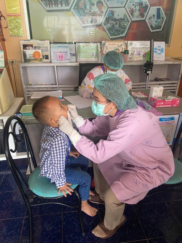 11 ก.ย.67 รพ.สต.บ้านสันป่าไร่ ให้บริการฉีดวัคซีนเด็ก อายุ 2 เดือน ถึง 4 ปี จำนวน 37 ราย และตรวจสุขภาพช่องปาก,ให้ความรู้ผู้ปกครองเรื่องการดูแลสุขภาพช่องปาก,เจาะเลือดตรวจ hct ,จ่ายยา para syr และ ferruos syr และยืนยันตัวตน(Authen)