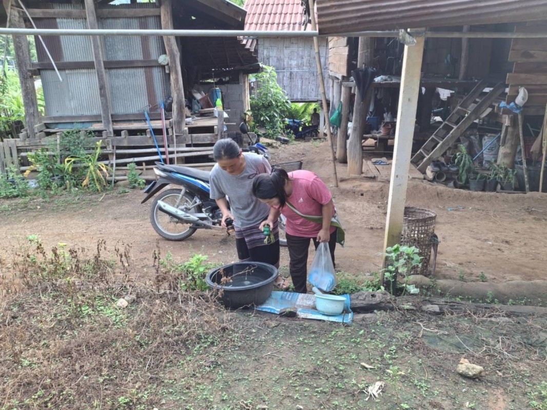 18 ตค. 67 จนท.รพ.สต.บ้านสันป่าไร่ร่วมกับอาสาสมัครสาธารณสุขหมู่ที่ 2 บ้านตีนธาตุ, หมู่ที่3 บ้านป่าไร่เหนือและหมู่ที่ 5 บ้านสันป่าไร่ รณรงค์สำรวจและทำลายแหล่งเพาะพันธ์ลูกน้ำยุงลาย รอบที่ 2 เดือนตุลาคม 67