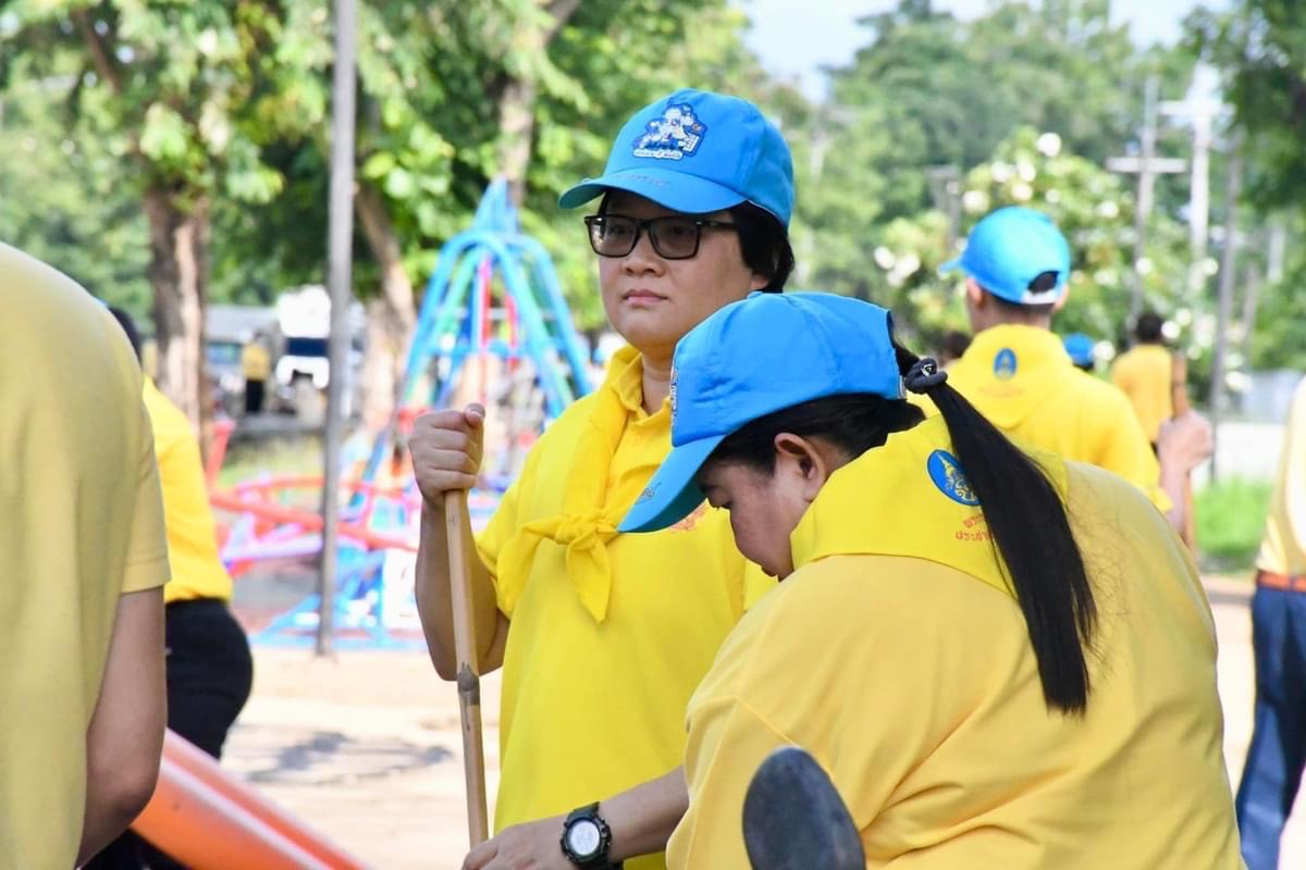 รองปลัดองค์การบริหารส่วนจังหวัดตาก เข้าร่วมกิจกรรมจิตอาสาพัฒนา เนื่องในวันปิยมหาราช 23 ตุลาคม 2567 ณ บริเวณริมแม่น้ำปิง