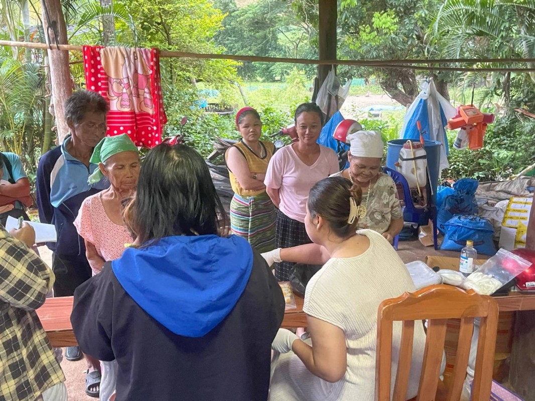 19-20 ตค. 67 อาสาสมัครสาธารณสุข หมู่ที่ 2 บ้านตีนธาตุ คัดกรองกลุ่มเสี่ยงโรคความดันโลหิตสูงและโรคเบาหวาน ในประชากรอายุ 35