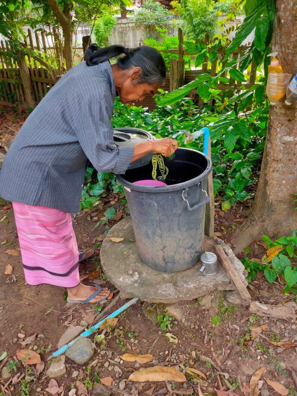 9 พ.ย.67 รพ.สต.บ้านสันป่าไร่ร่วมกับอาสาสมัครสาธารณสุขหมู่ที่2,3และ5 สำรวจและทำลายแหล่งเพาะพันธ์ลูกน้ำยุงลาน รอบที่ 1 เดือนพฤศจิกายน