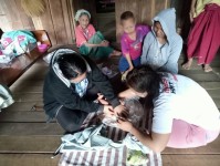 15/1/68 นางเสาร์แก้ว  อ่วมพิทยา เจ้าพนักงานสาธารณสุข รพ.สต.บ้านสันป่าไร่ ร่วมกับเครือข่ายแม่ยุคใหม่ใส่ใจสุขภาพ เยี่ยมหญิงหลังคลอด หมู่ที่ 2 บ้านตีนธาตุ