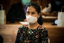 นายก อบจ.ตาก และ ผอ.อุทยานธรณีไม้กลายเป็นหินตาก นำเสนอข้อมูลกับคณะวิจัย เพื่อยกระดับการจัดการท่องเที่ยว